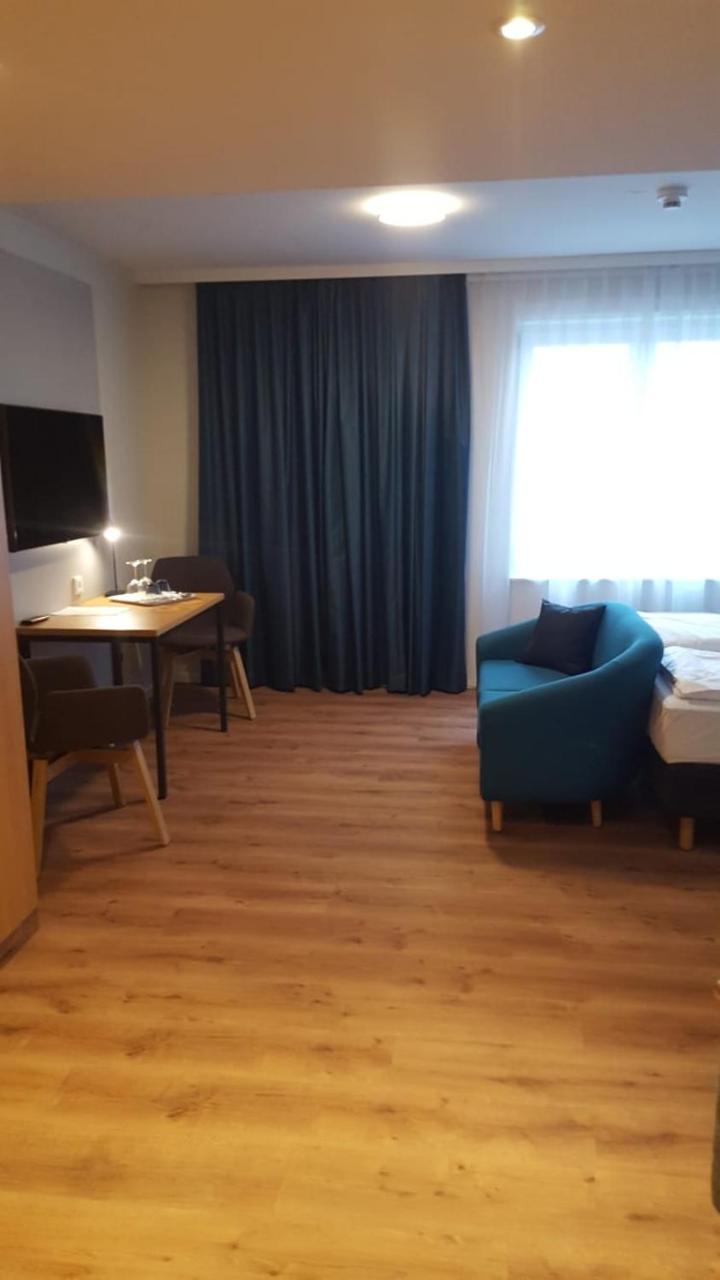 Amh-Wohnen Auf Zeit Aparthotel Grossdorf  Ngoại thất bức ảnh